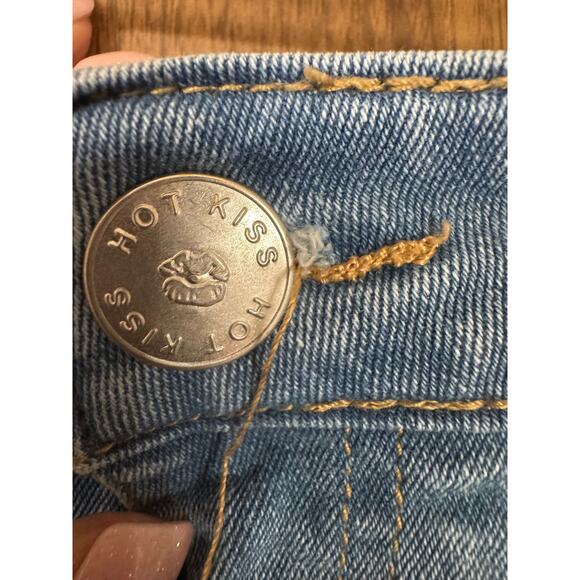 Ladies Hot Kiss Distressed Denim Bermuda Shorts - Size 16 - Picture 3 of 4